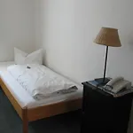 Loewen Hotel